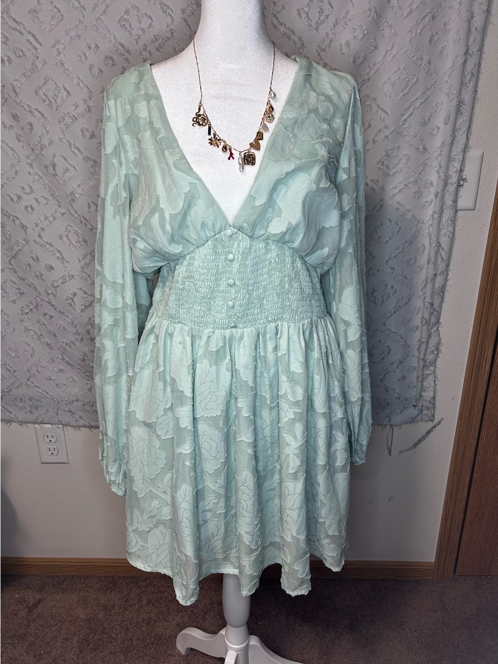Lulu's Mint Green Long Sleeve Floral Fit-and-Flare Dress